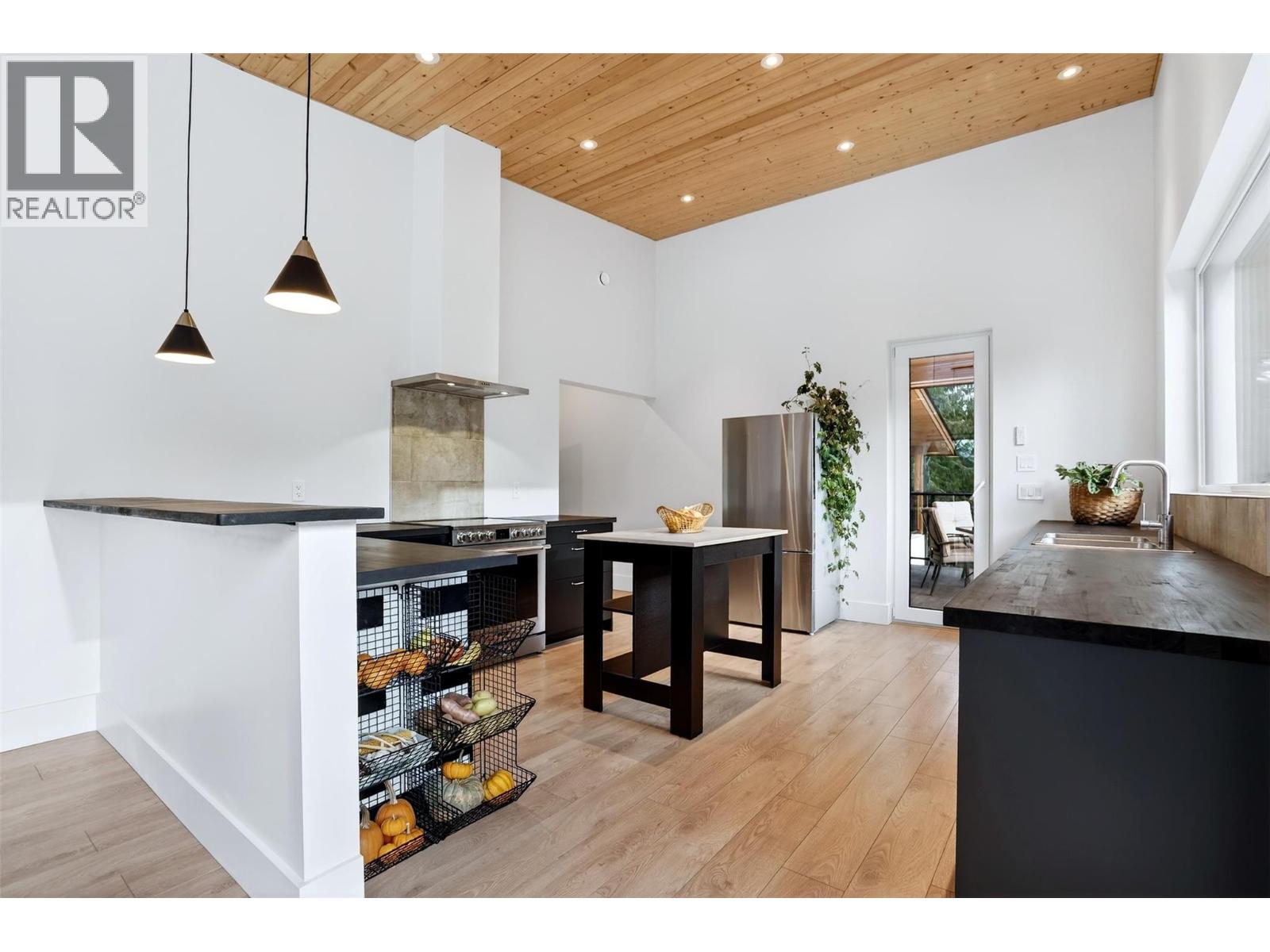 6804 Grandview Drive, Nelson, British Columbia  V1L 6W6 - Photo 28 - 10389593