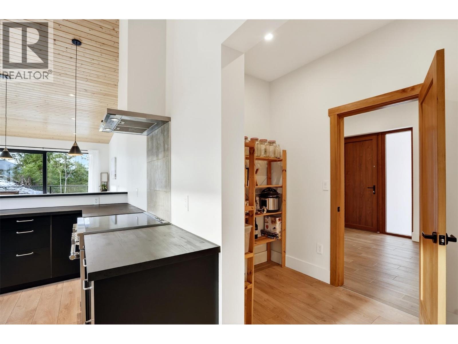 6804 Grandview Drive, Nelson, British Columbia  V1L 6W6 - Photo 37 - 10389593