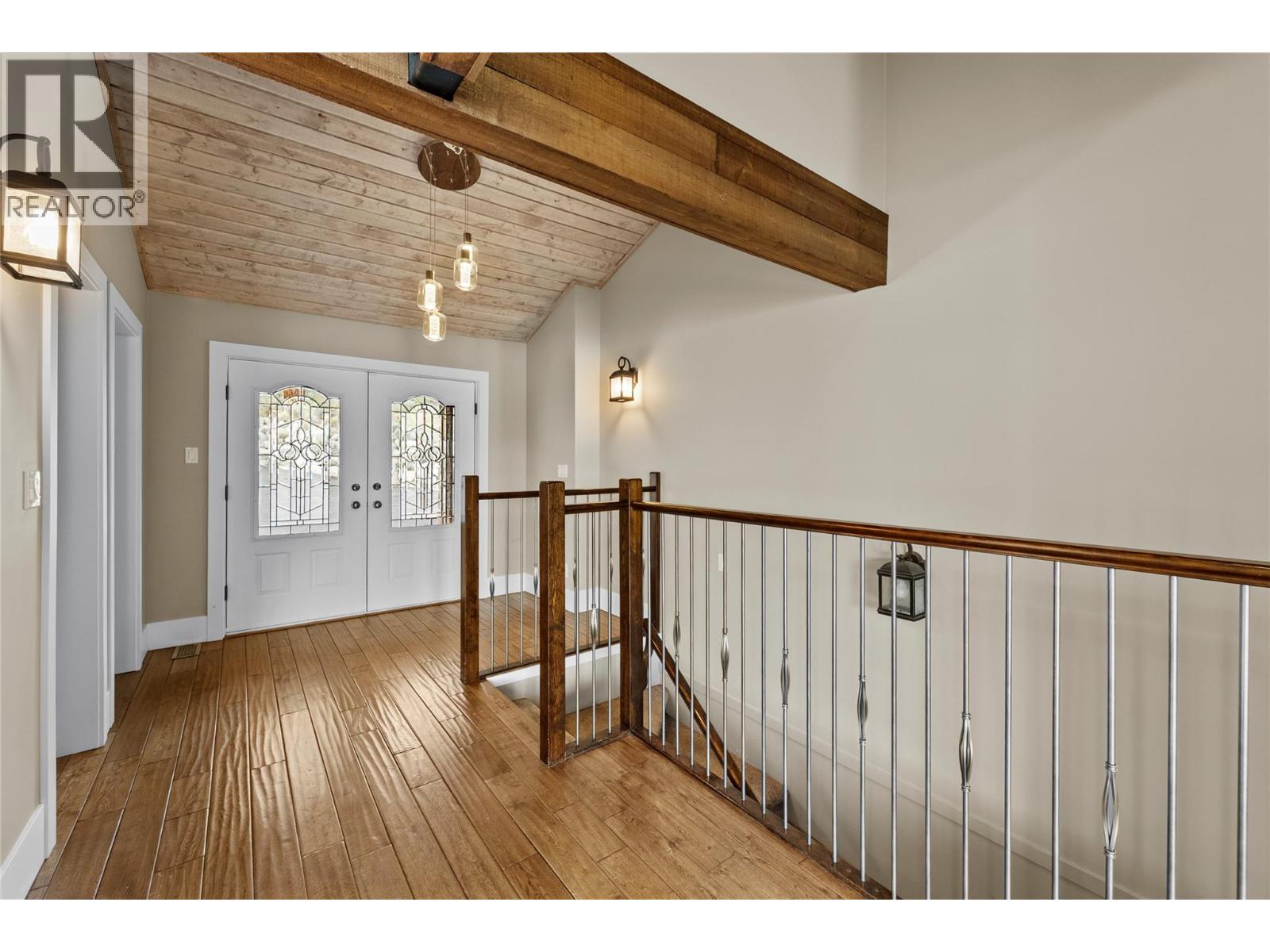 6488 Monck Park Road, Merritt, British Columbia  V1K 1B8 - Photo 5 - 10389603