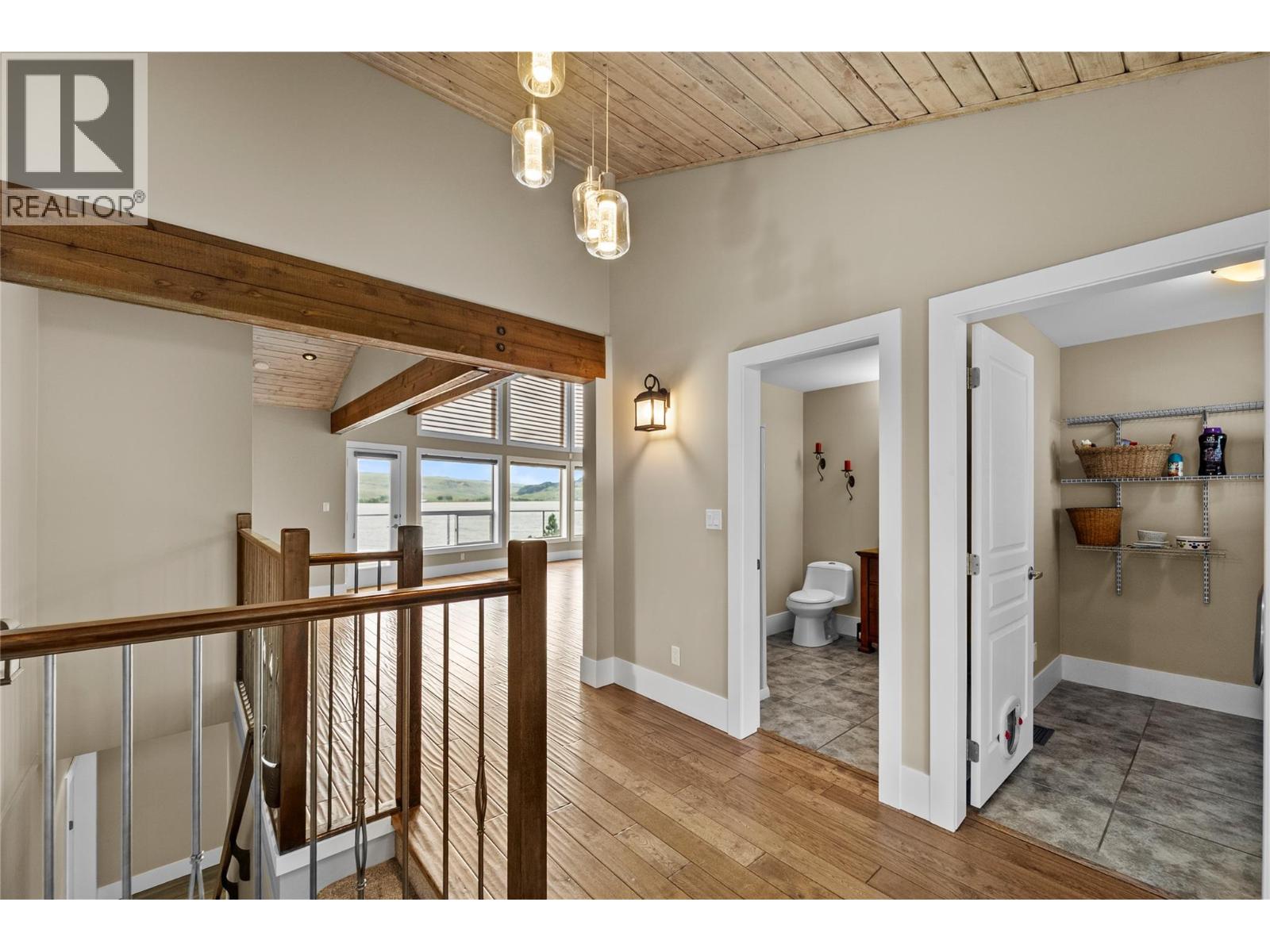 6488 Monck Park Road, Merritt, British Columbia  V1K 1B8 - Photo 6 - 10389603