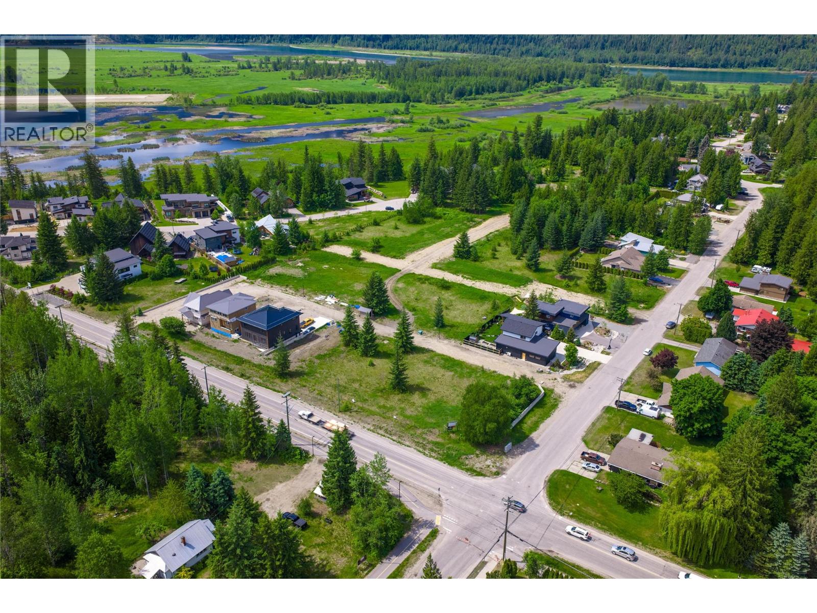 2004 Lanzo Lane Lot# Sl 3, Revelstoke, British Columbia  V0E 2S1 - Photo 5 - 10389109