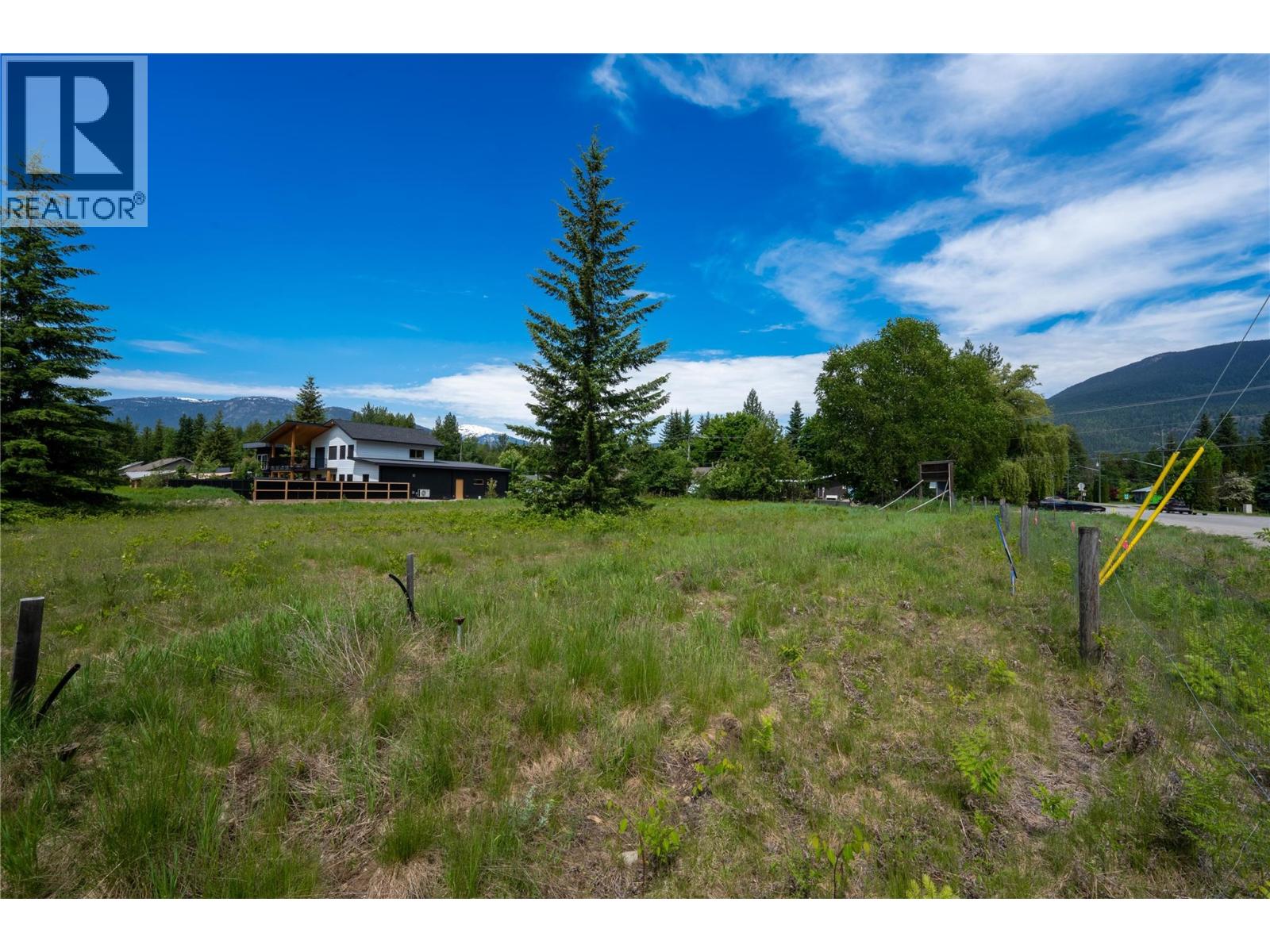 2004 Lanzo Lane Lot# Sl 3, Revelstoke, British Columbia  V0E 2S1 - Photo 8 - 10389109