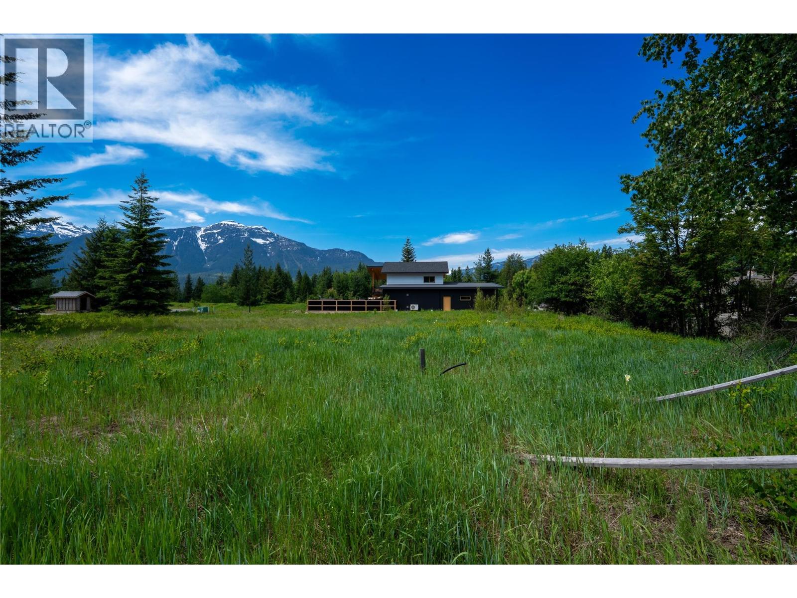 2004 Lanzo Lane Lot# Sl 3, Revelstoke, British Columbia  V0E 2S1 - Photo 9 - 10389109