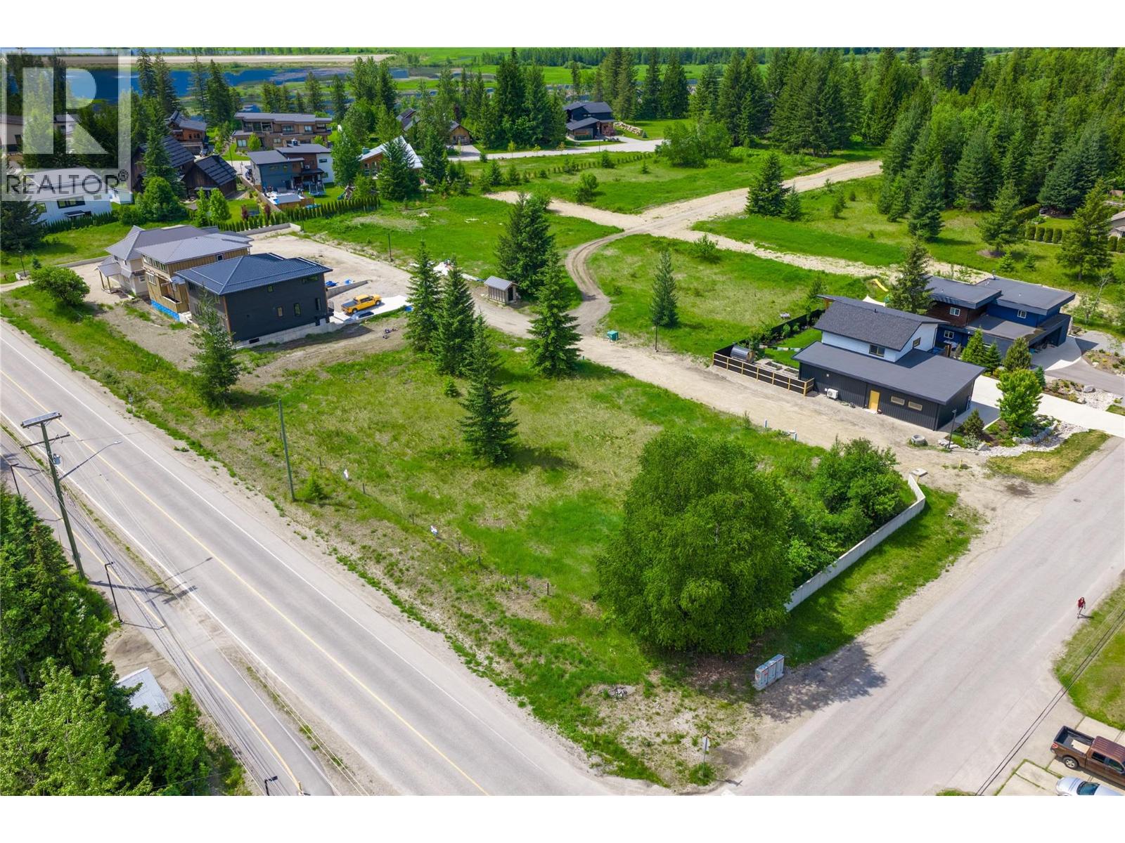 2000 Lanzo Lane Lot# Sl 1, Revelstoke, British Columbia  V0E 2S1 - Photo 6 - 10389107