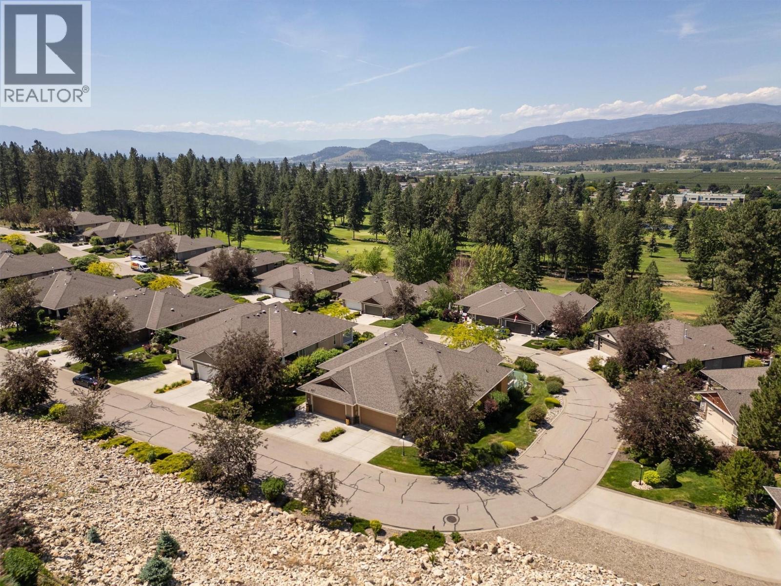 3590 Shadow Creek Drive, Kelowna, British Columbia  V1X 8A7 - Photo 3 - 10388783