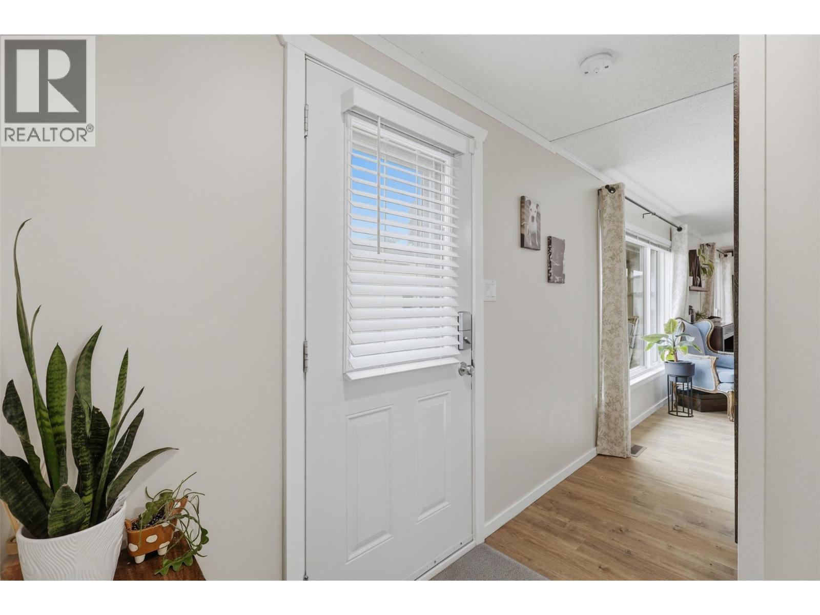 840 Klahanie Drive, Kamloops, British Columbia  V2C 5R2 - Photo 2 - 10388876