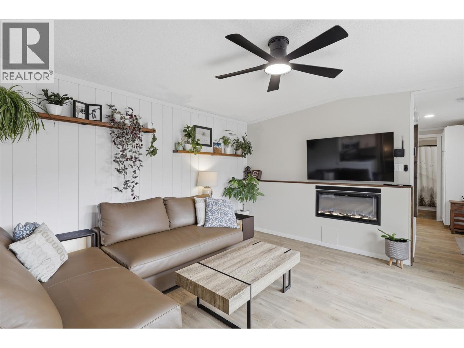 840 Klahanie Drive, Kamloops, British Columbia  V2C 5R2 - Photo 6 - 10388876