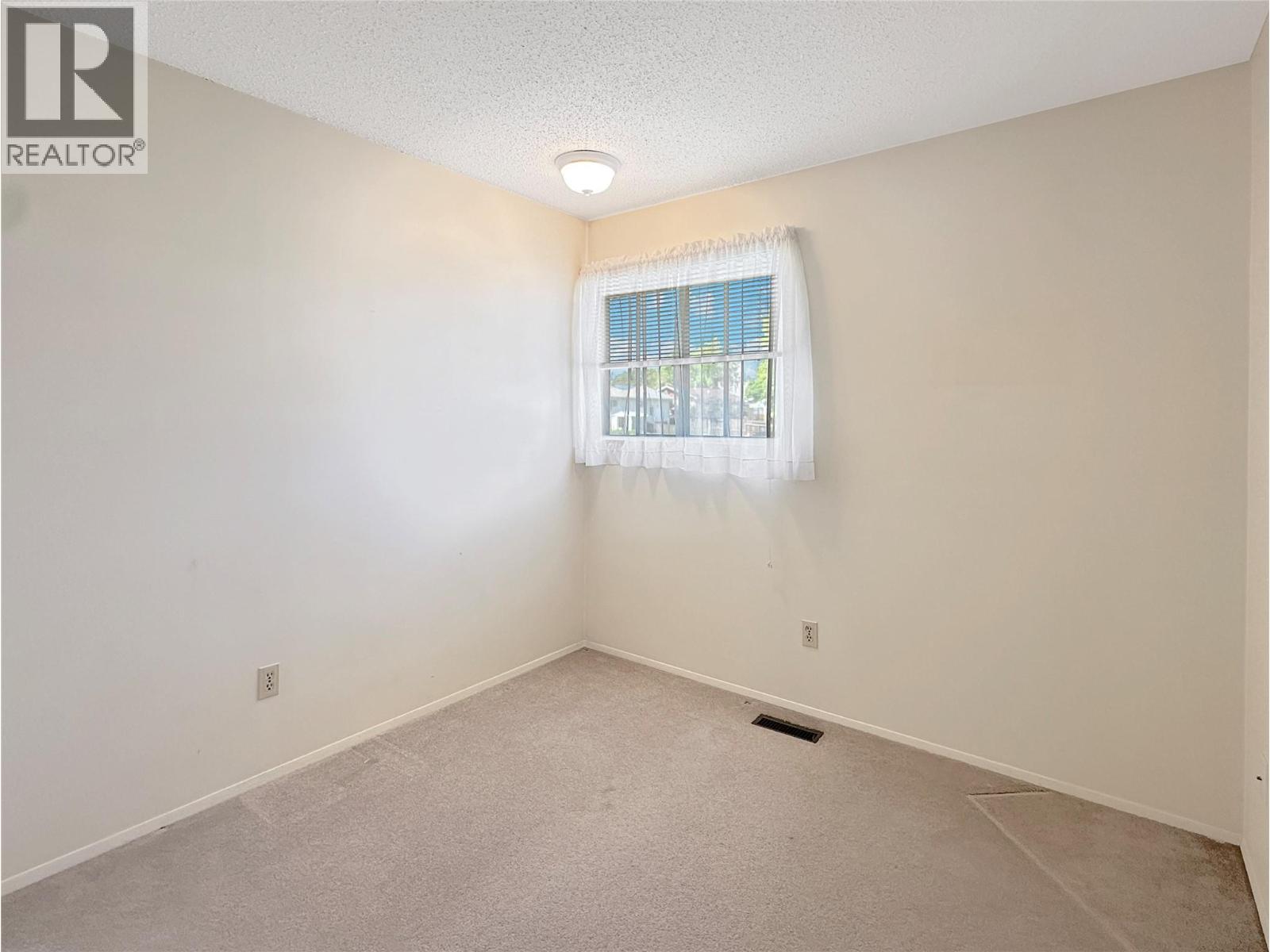 2501 3rd Street S, Cranbrook, British Columbia  V1C 4W4 - Photo 19 - 10387874