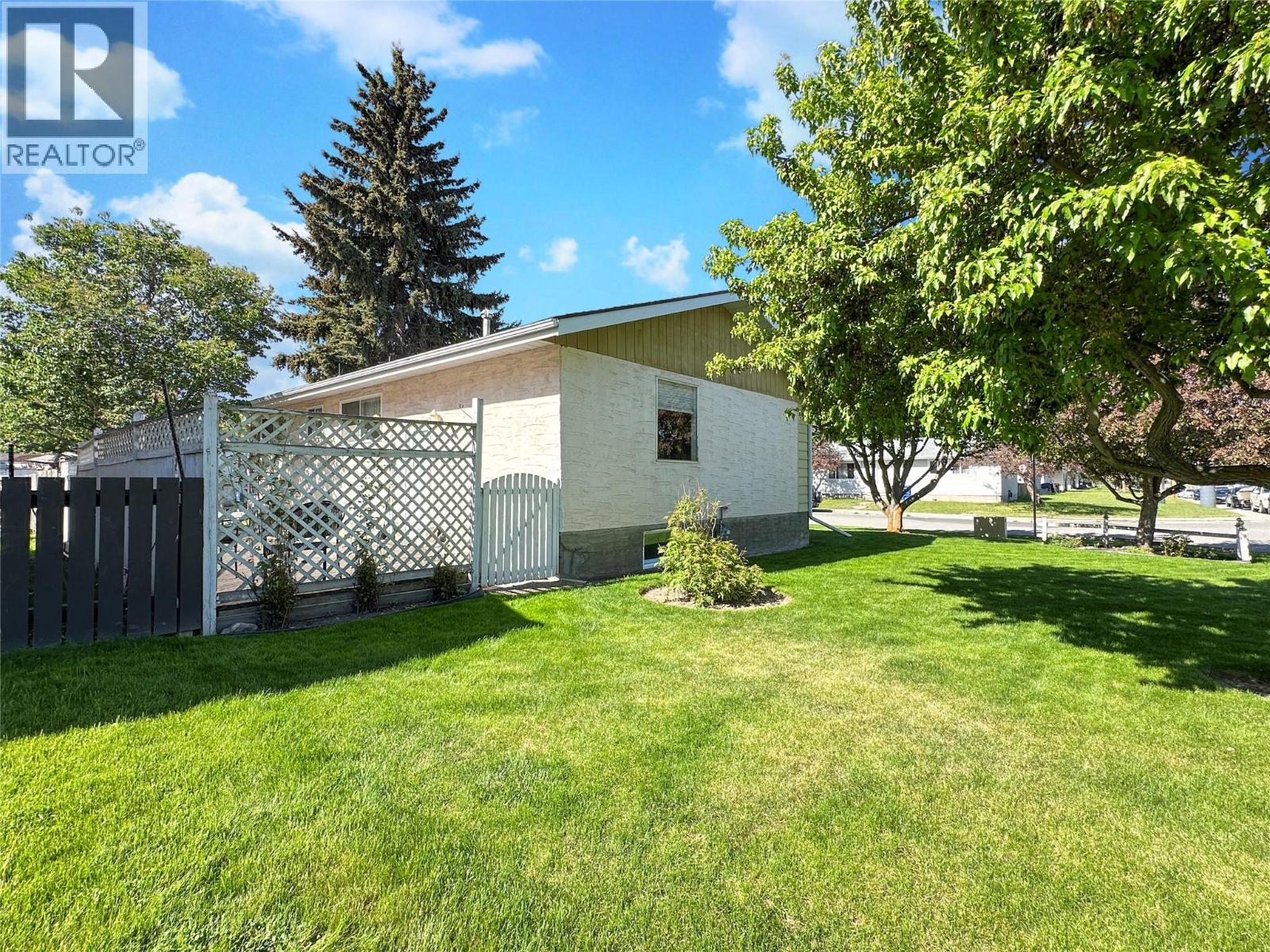 2501 3rd Street S, Cranbrook, British Columbia  V1C 4W4 - Photo 25 - 10387874