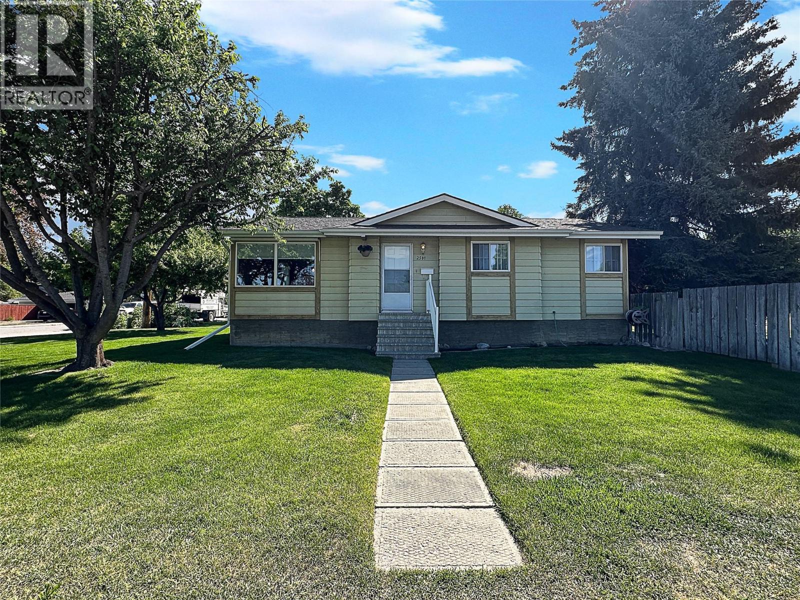 2501 3rd Street S, Cranbrook, British Columbia  V1C 4W4 - Photo 30 - 10387874