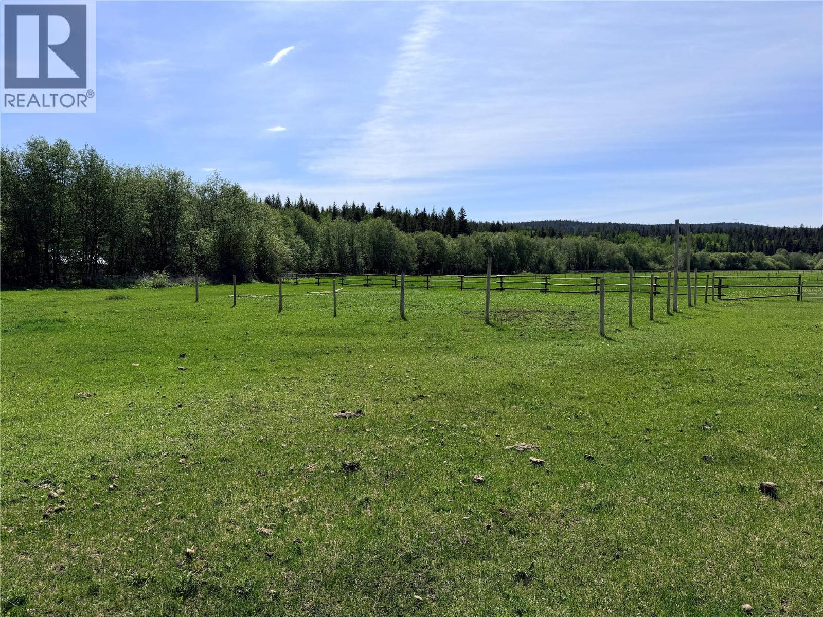 6058 Robbins Range Road, Kamloops, British Columbia  V0E 2M0 - Photo 10 - 10389629