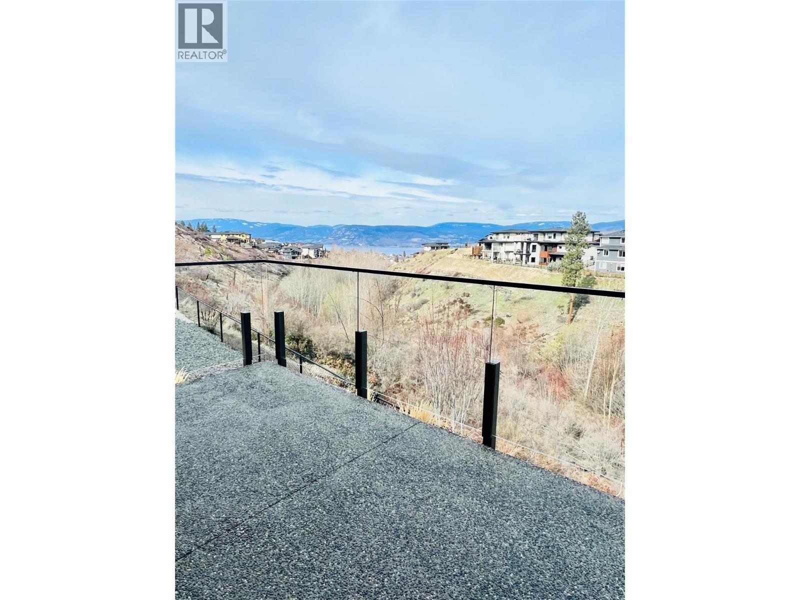 5402 Kestrel Lane, Kelowna, British Columbia  V1W 0A6 - Photo 25 - 10389498