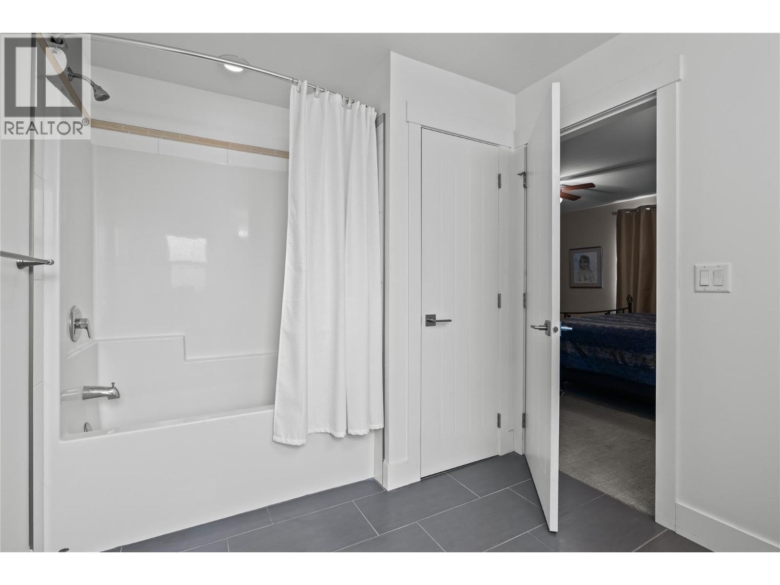 827 Juniper Road, Kelowna, British Columbia  V1X 3R8 - Photo 23 - 10389502