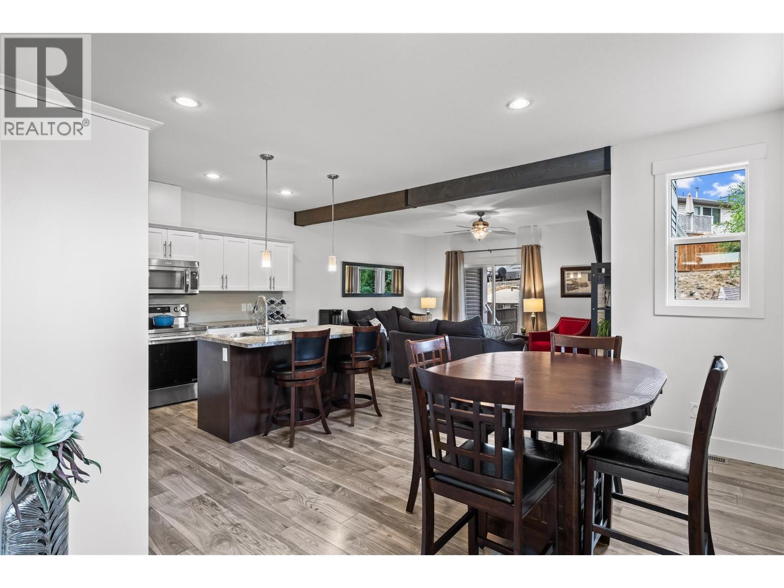 827 Juniper Road, Kelowna, British Columbia  V1X 3R8 - Photo 8 - 10389502