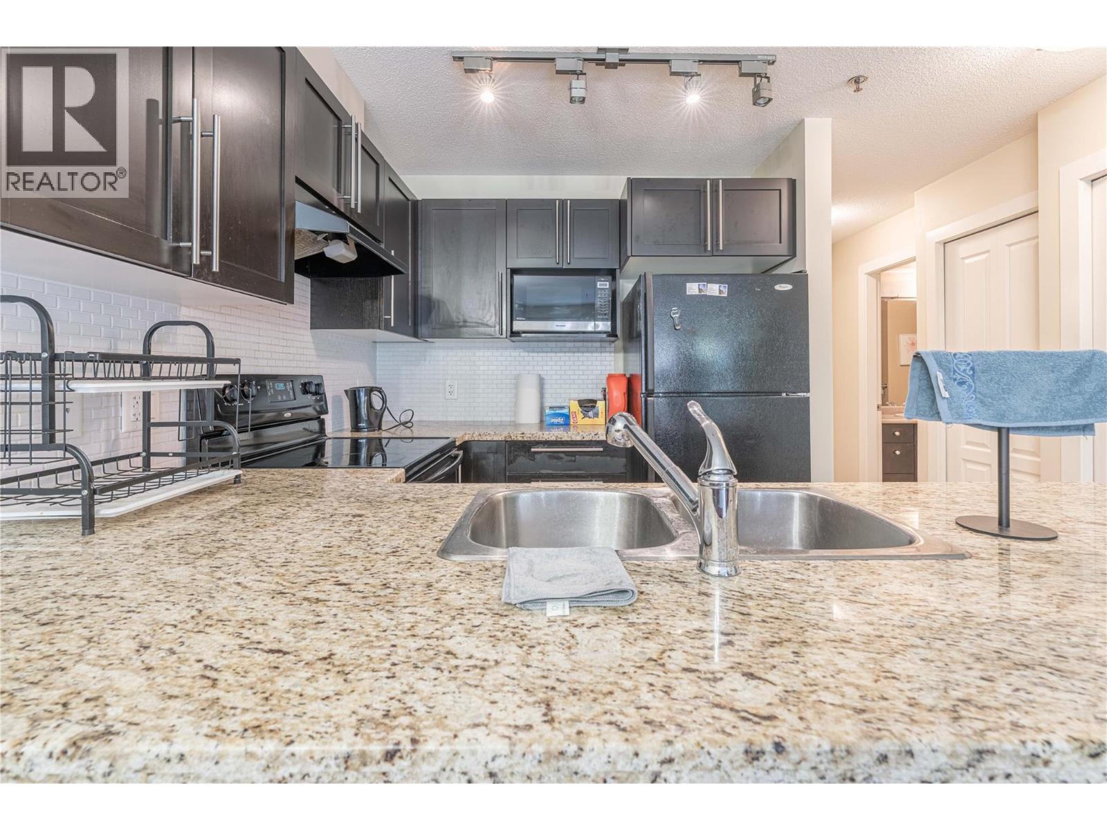 1089 Sunset Drive Unit# 218, Kelowna, British Columbia  V1Y 9Z3 - Photo 6 - 10389663