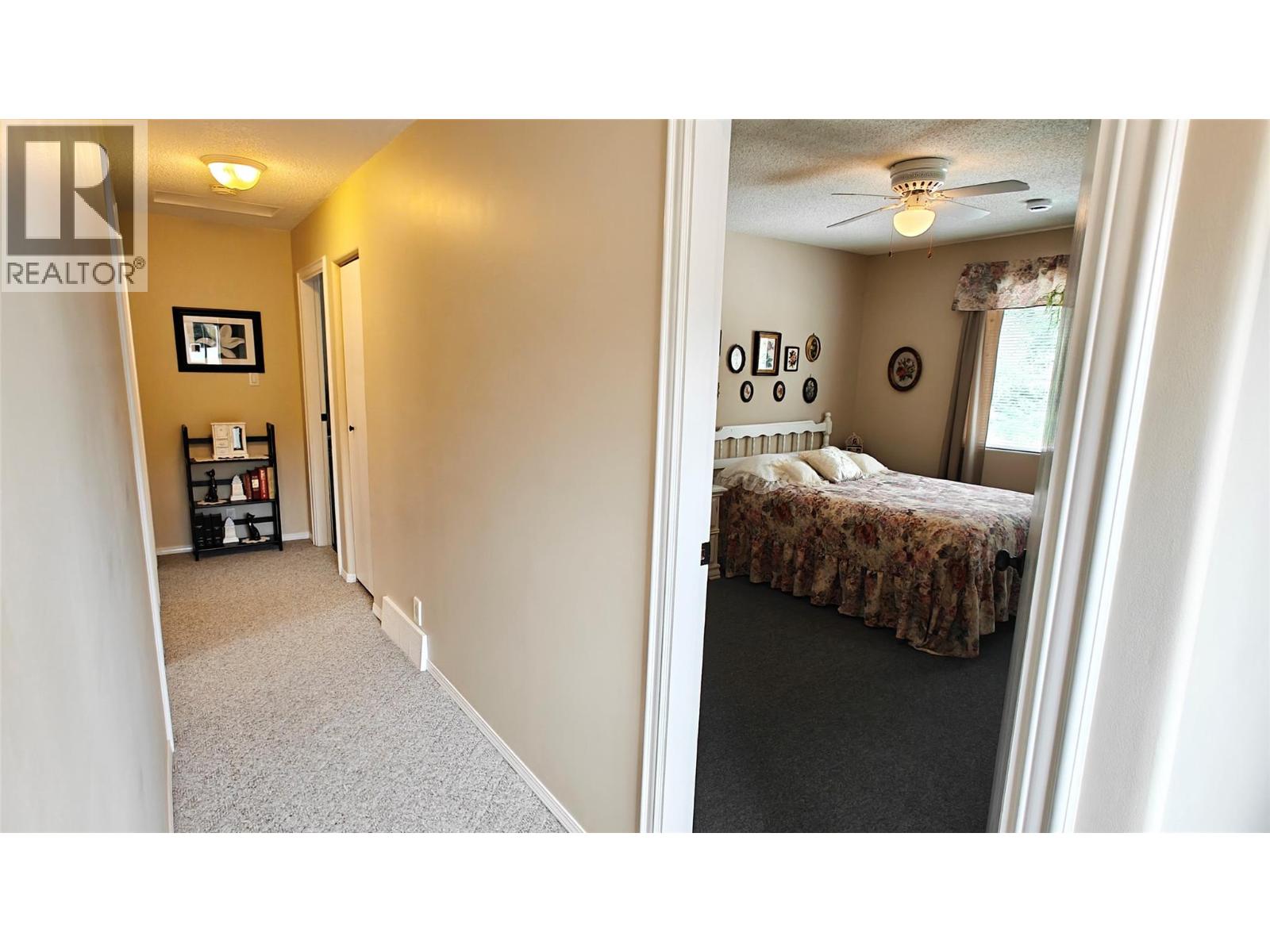275 10th Avenue, Montrose, British Columbia  V0G 1P0 - Photo 17 - 10389597
