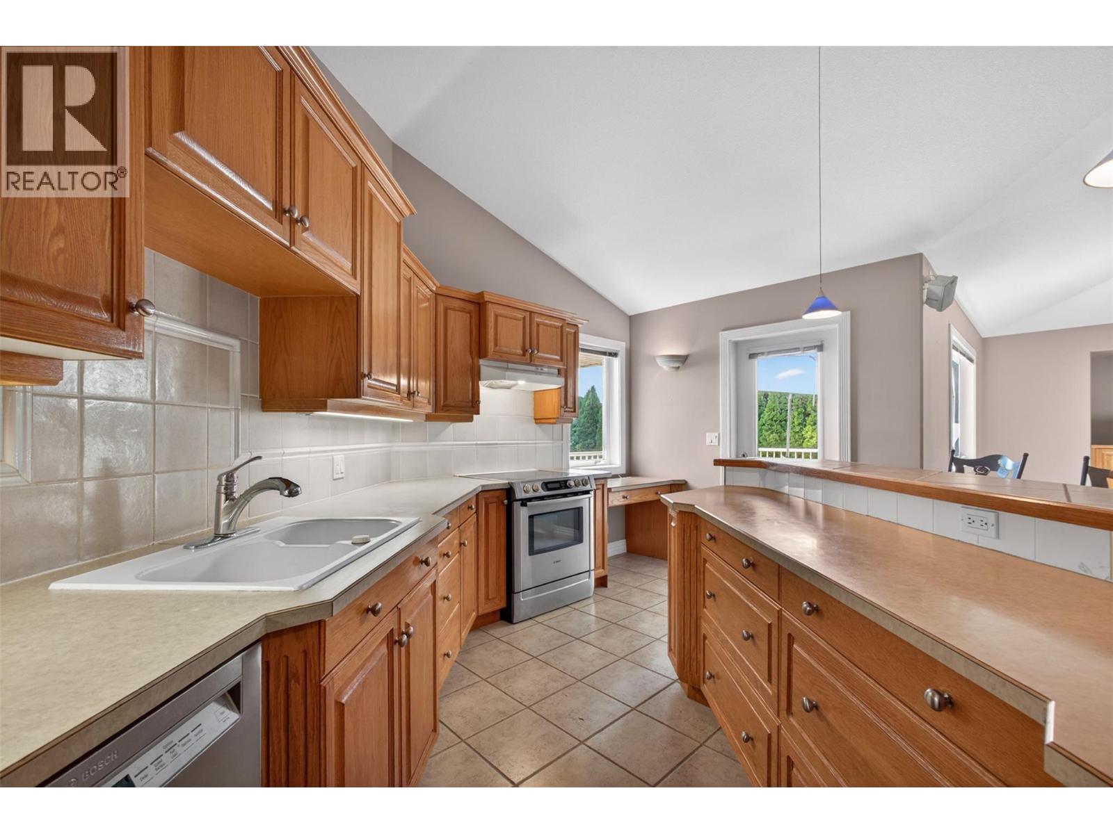 4618 Darin Place, Kelowna, British Columbia  V1W 4S2 - Photo 14 - 10387978