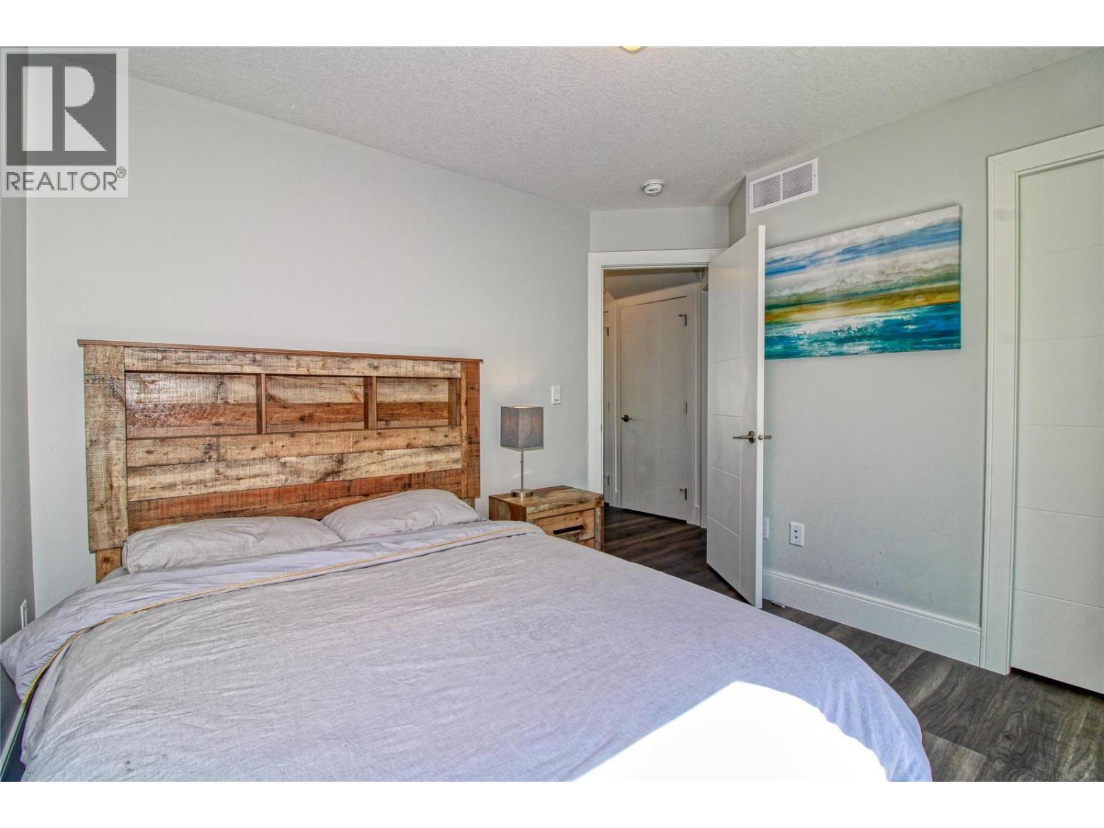 6742 Marbella Loop Unit# 302, Kelowna, British Columbia  V1Z 3R8 - Photo 31 - 10389686