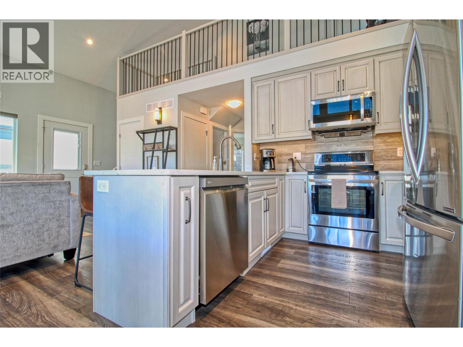 6742 Marbella Loop Unit# 302, Kelowna, British Columbia  V1Z 3R8 - Photo 9 - 10389686