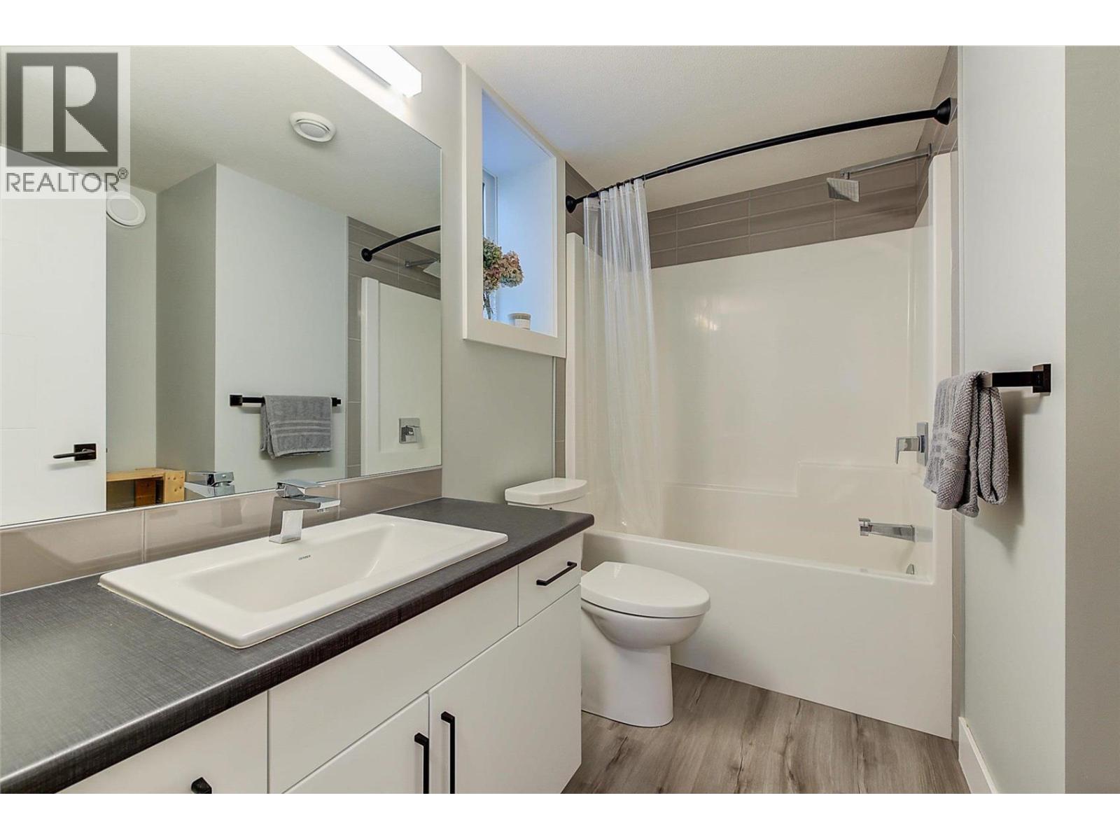 3953 Beachview Drive, West Kelowna, British Columbia  V4T 2K1 - Photo 21 - 10389594