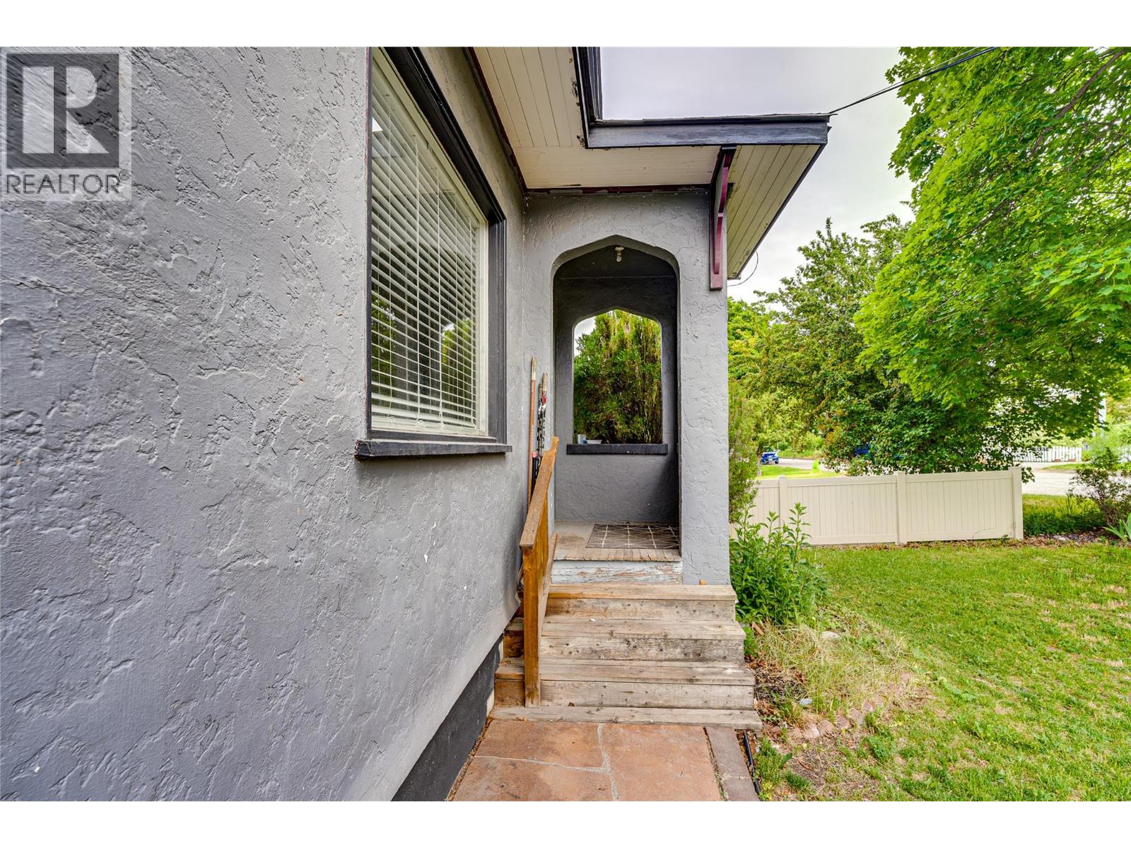 3202 26 Street, Vernon, British Columbia  V1T 4V3 - Photo 5 - 10389641
