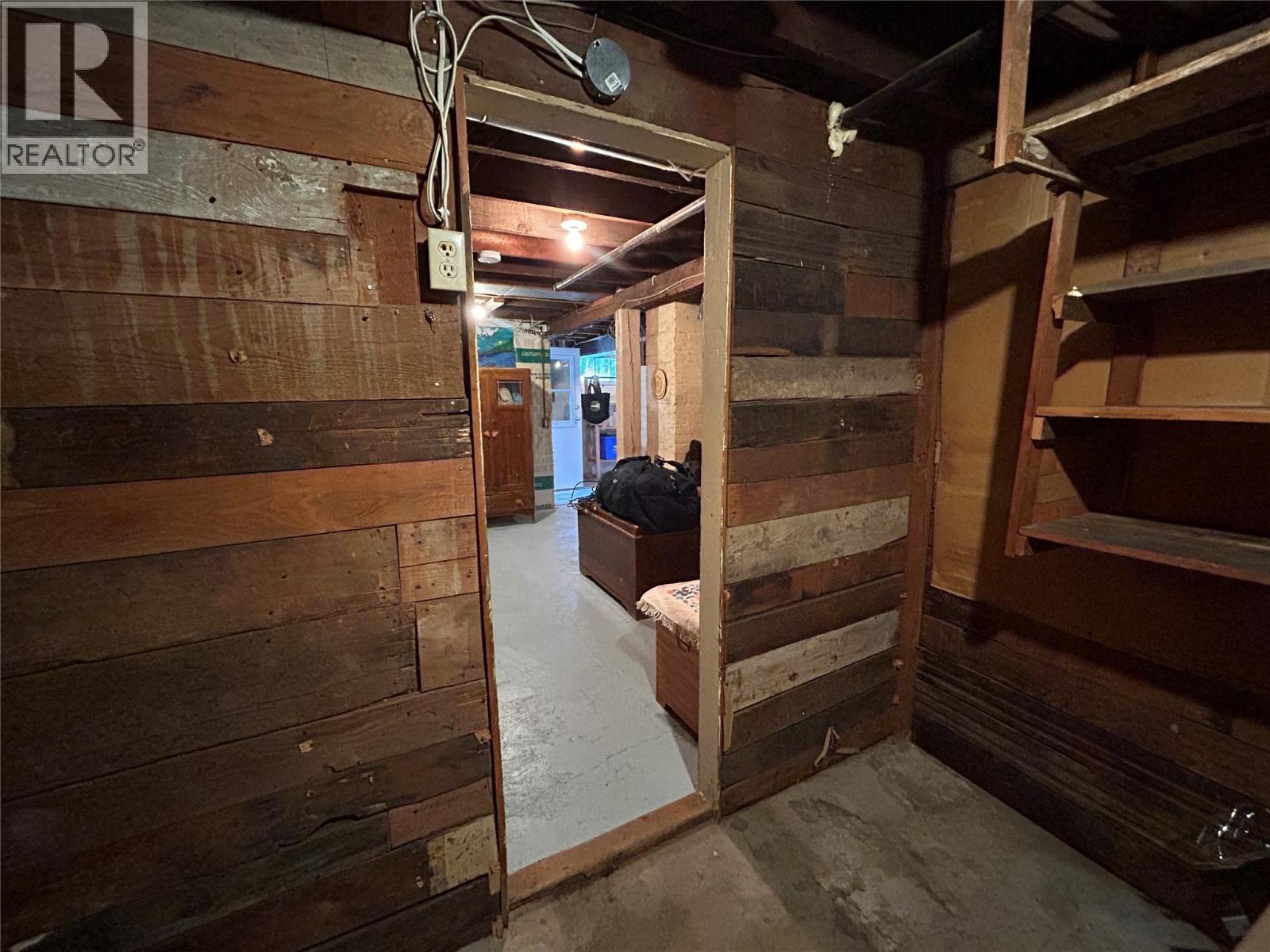 1350 Main Street, Trail, British Columbia  V1R 1Y1 - Photo 28 - 10389589