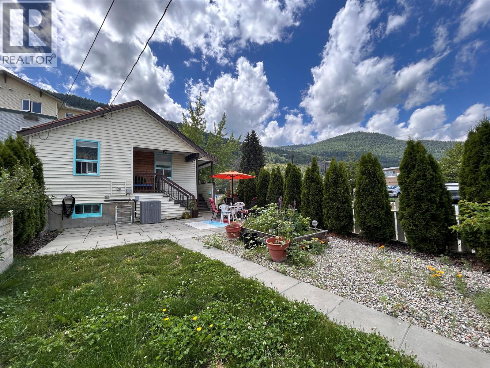 1350 Main Street, Trail, British Columbia  V1R 1Y1 - Photo 40 - 10389589
