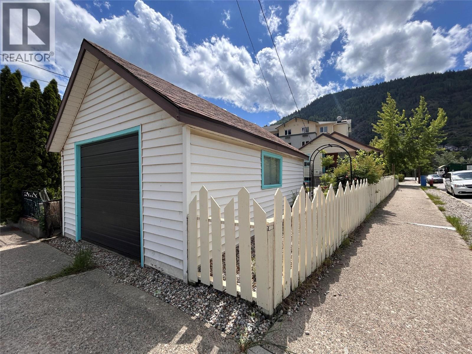1350 Main Street, Trail, British Columbia  V1R 1Y1 - Photo 41 - 10389589