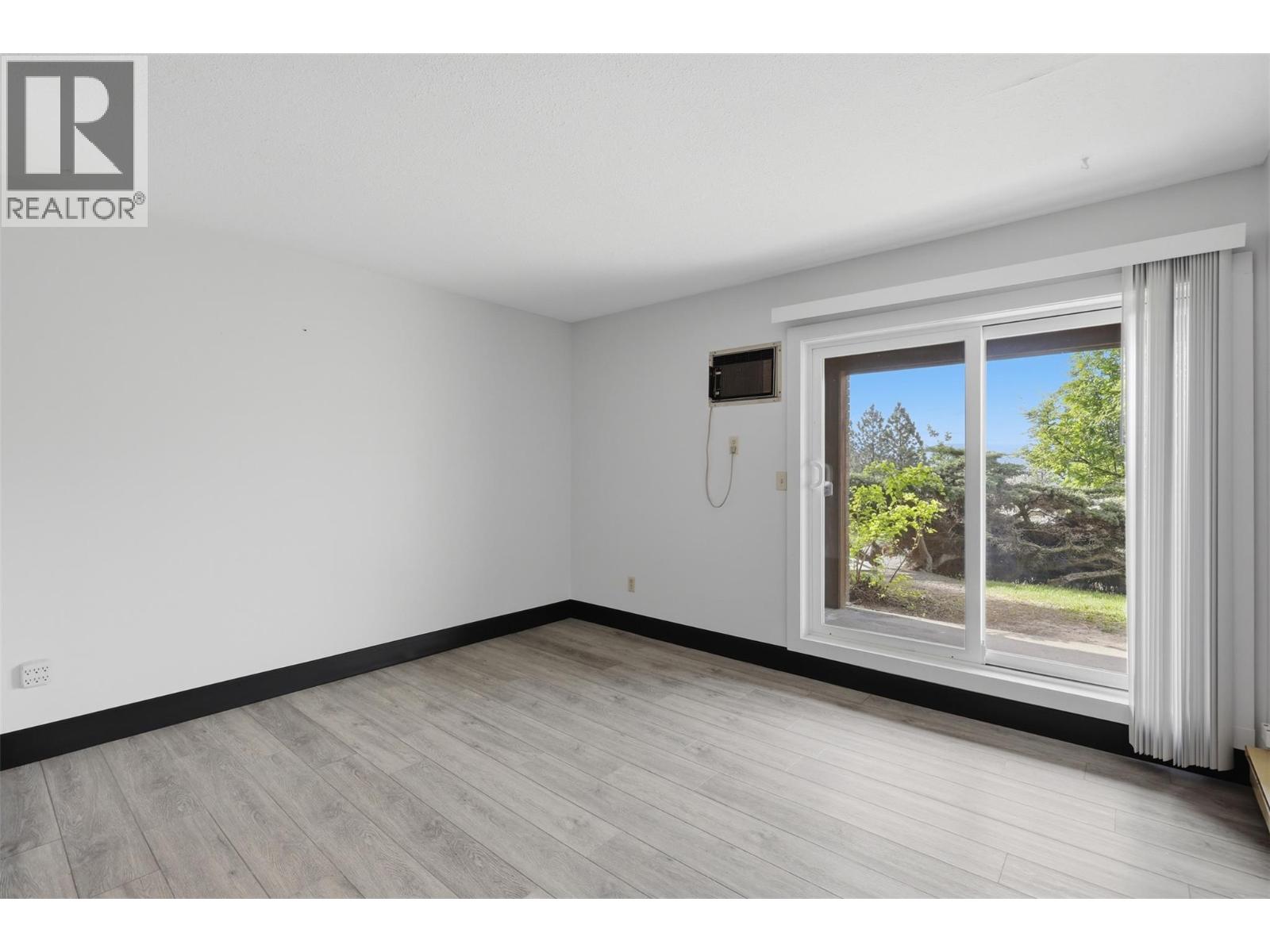44 Whiteshield Crescent S Unit# 102, Kamloops, British Columbia  V2E 2J1 - Photo 11 - 10389715