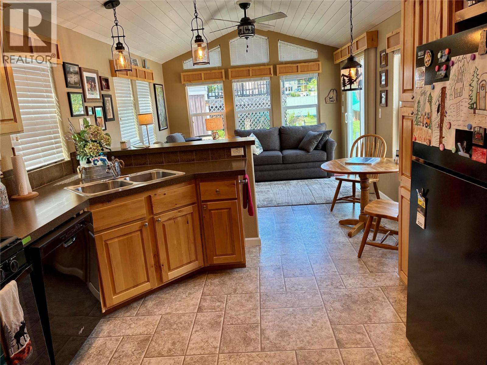 1681 Sugar Lake Road Unit# 49, Cherryville, British Columbia  V0E 2G2 - Photo 10 - 10389677