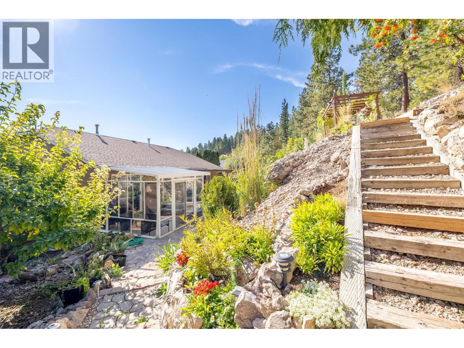 1056 Caledonia Way, West Kelowna, British Columbia  V1Z 3N7 - Photo 36 - 10389662