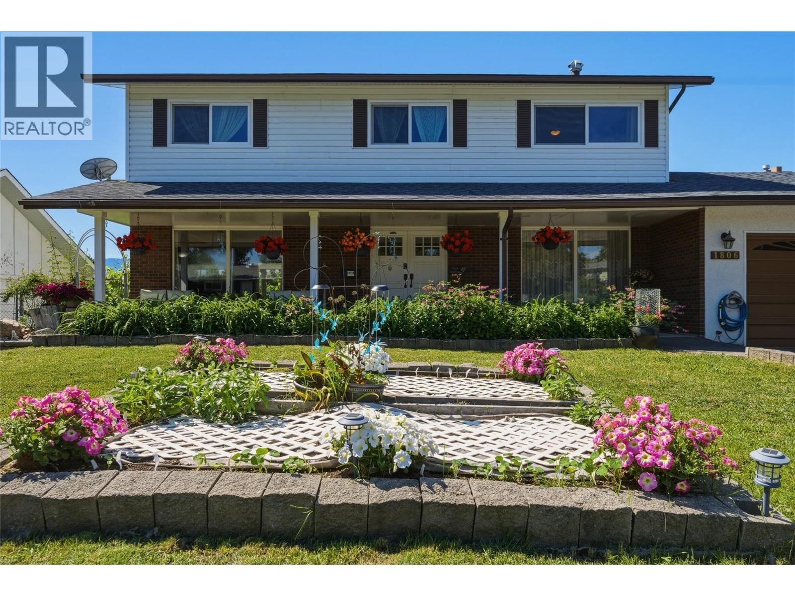 1806 23 Avenue, Vernon, British Columbia  V1T 1J1 - Photo 2 - 10389632