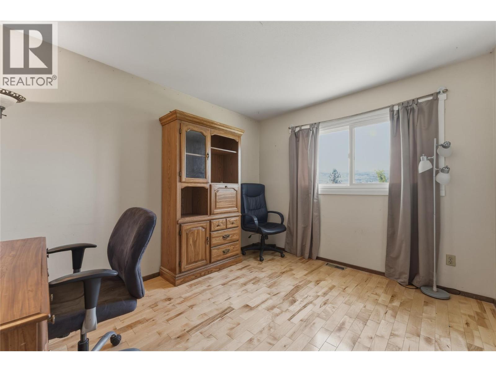 1806 23 Avenue, Vernon, British Columbia  V1T 1J1 - Photo 23 - 10389632
