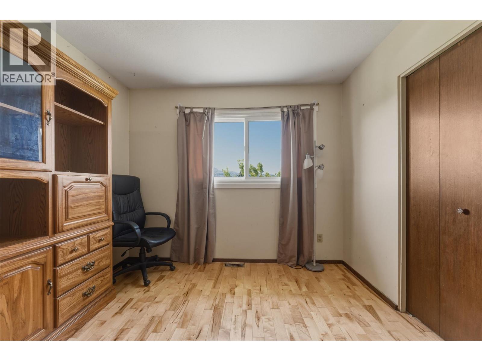1806 23 Avenue, Vernon, British Columbia  V1T 1J1 - Photo 24 - 10389632
