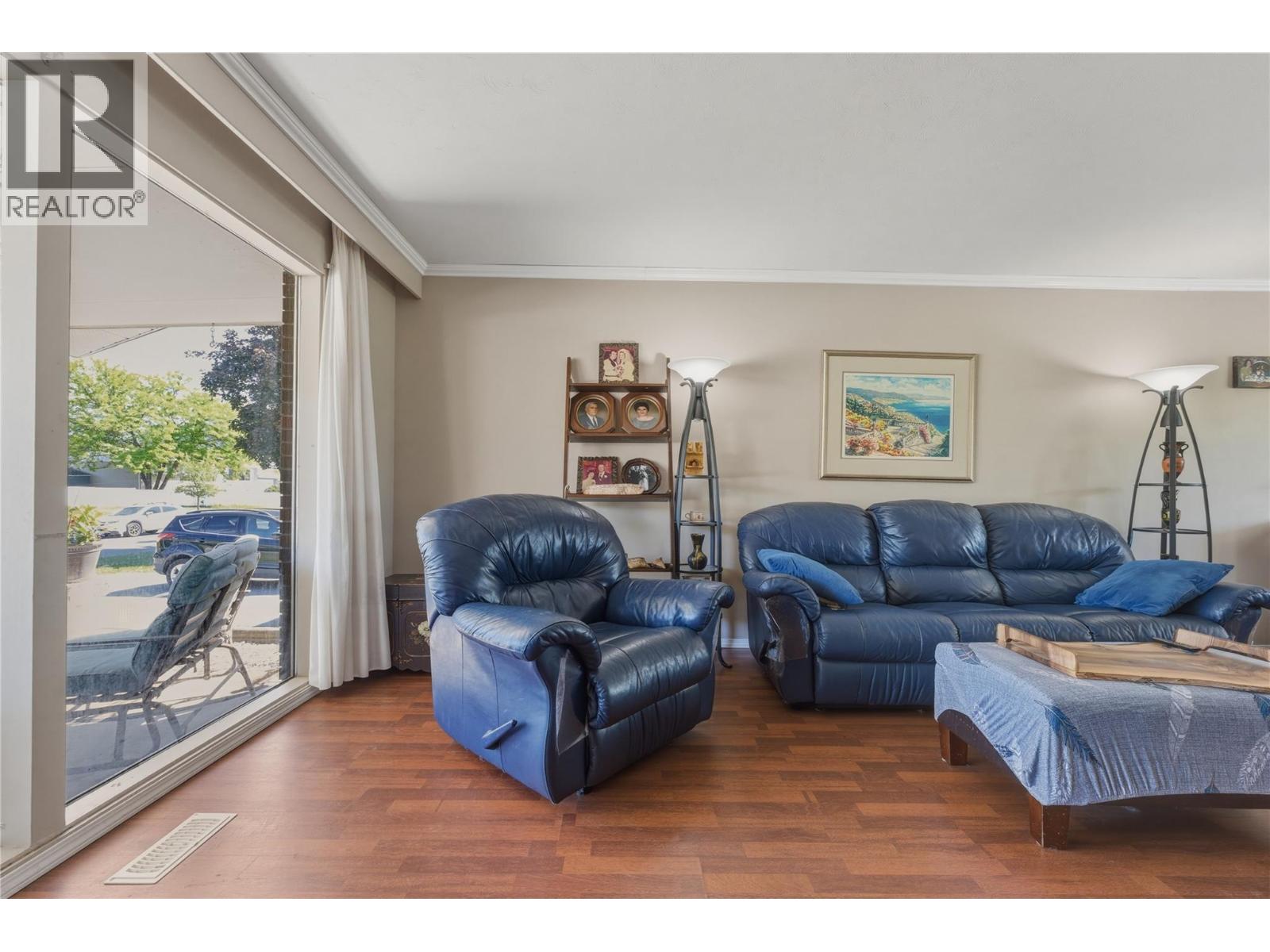 1806 23 Avenue, Vernon, British Columbia  V1T 1J1 - Photo 5 - 10389632