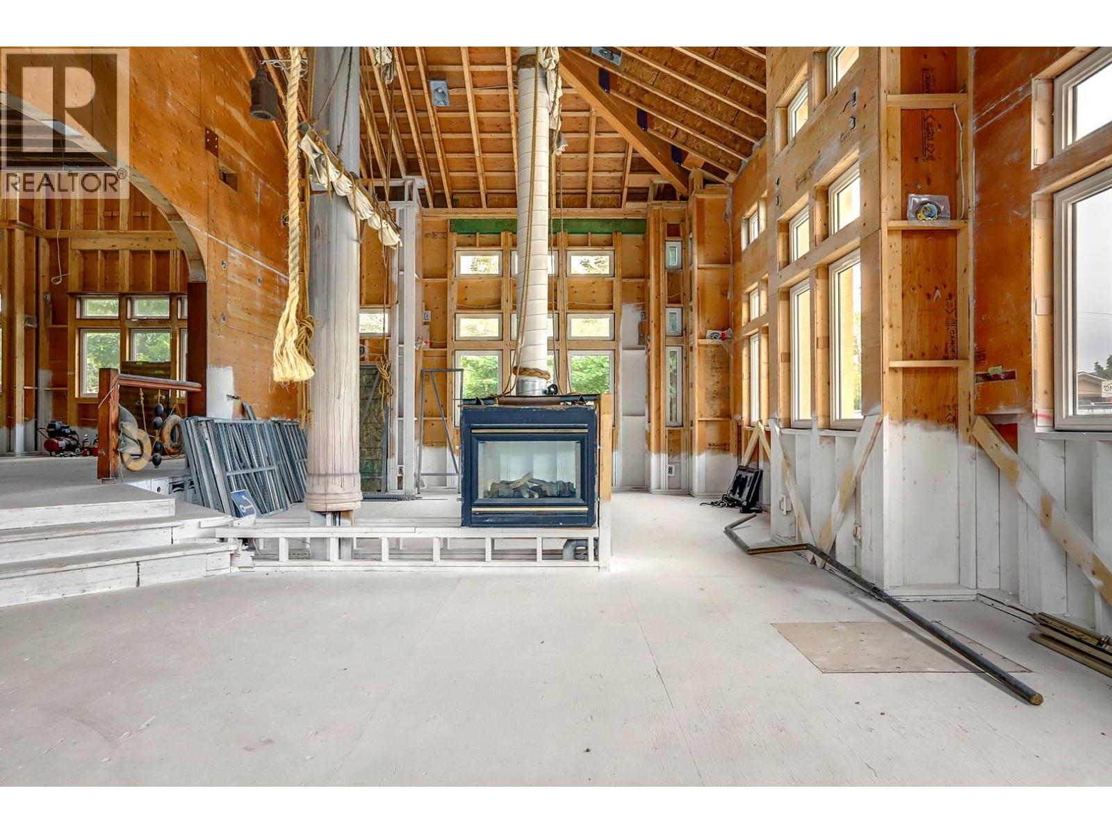 3030 Smith Drive, Armstrong, British Columbia  V4Y 0A1 - Photo 37 - 10389690