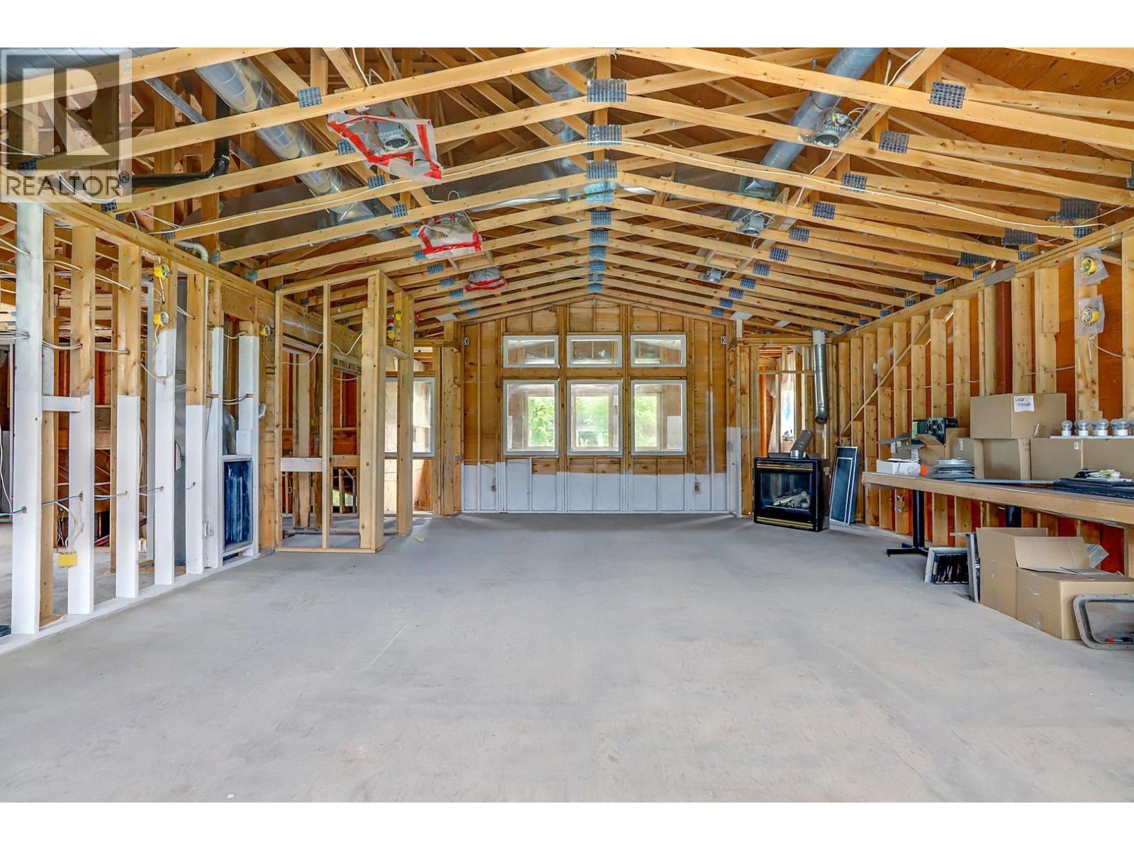 3030 Smith Drive, Armstrong, British Columbia  V4Y 0A1 - Photo 45 - 10389690