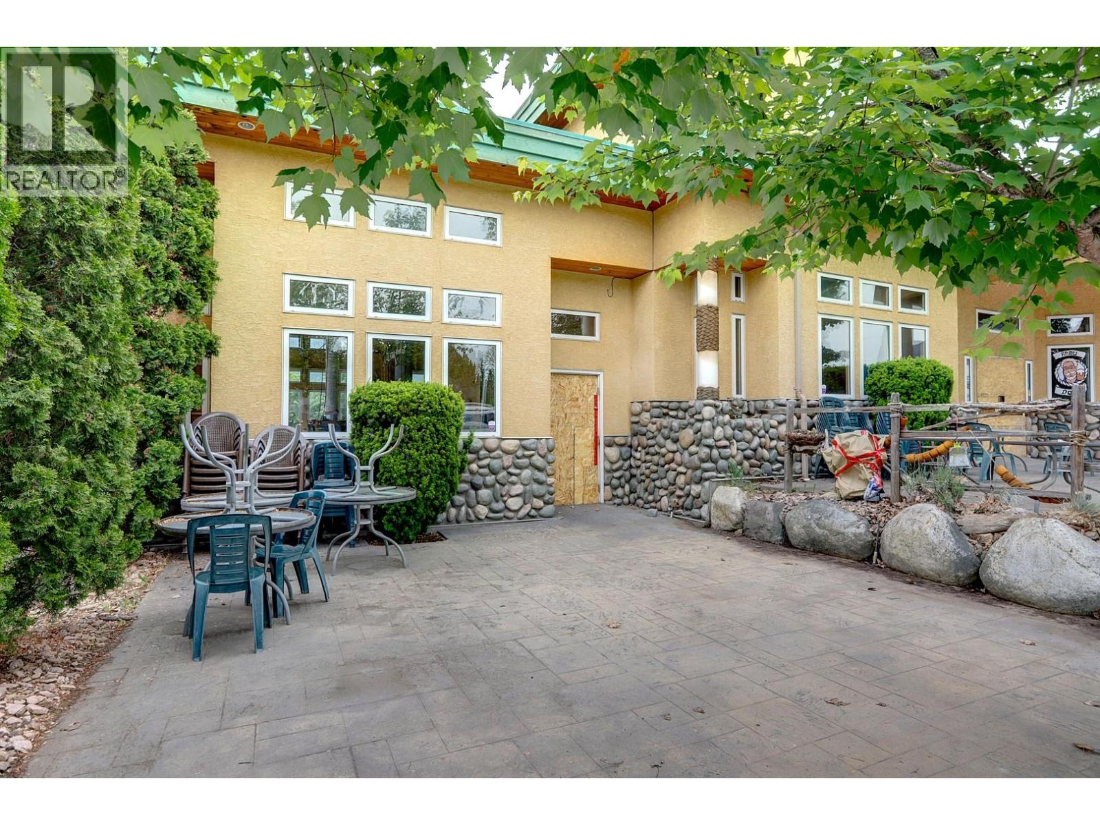 3030 Smith Drive, Armstrong, British Columbia  V4Y 0A1 - Photo 8 - 10389690