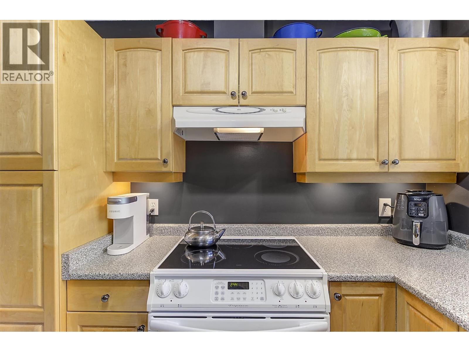 1672 Thayer Court, Kelowna, British Columbia  V1Y 8M2 - Photo 15 - 10389618