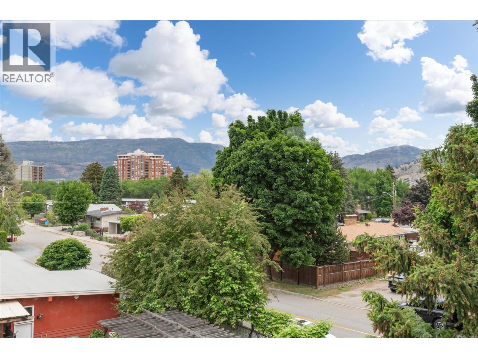 1672 Thayer Court, Kelowna, British Columbia  V1Y 8M2 - Photo 9 - 10389618