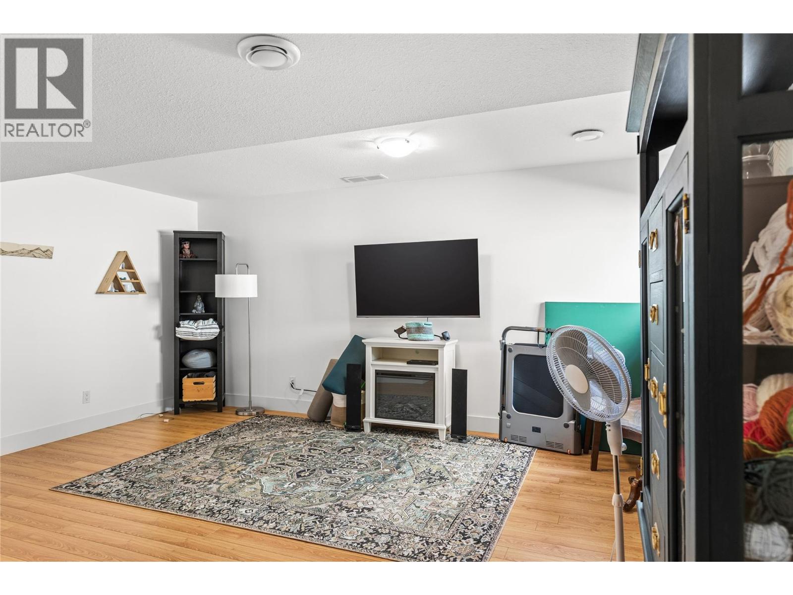 6552 Blackcomb Place, Vernon, British Columbia  V1B 4E1 - Photo 45 - 10389611