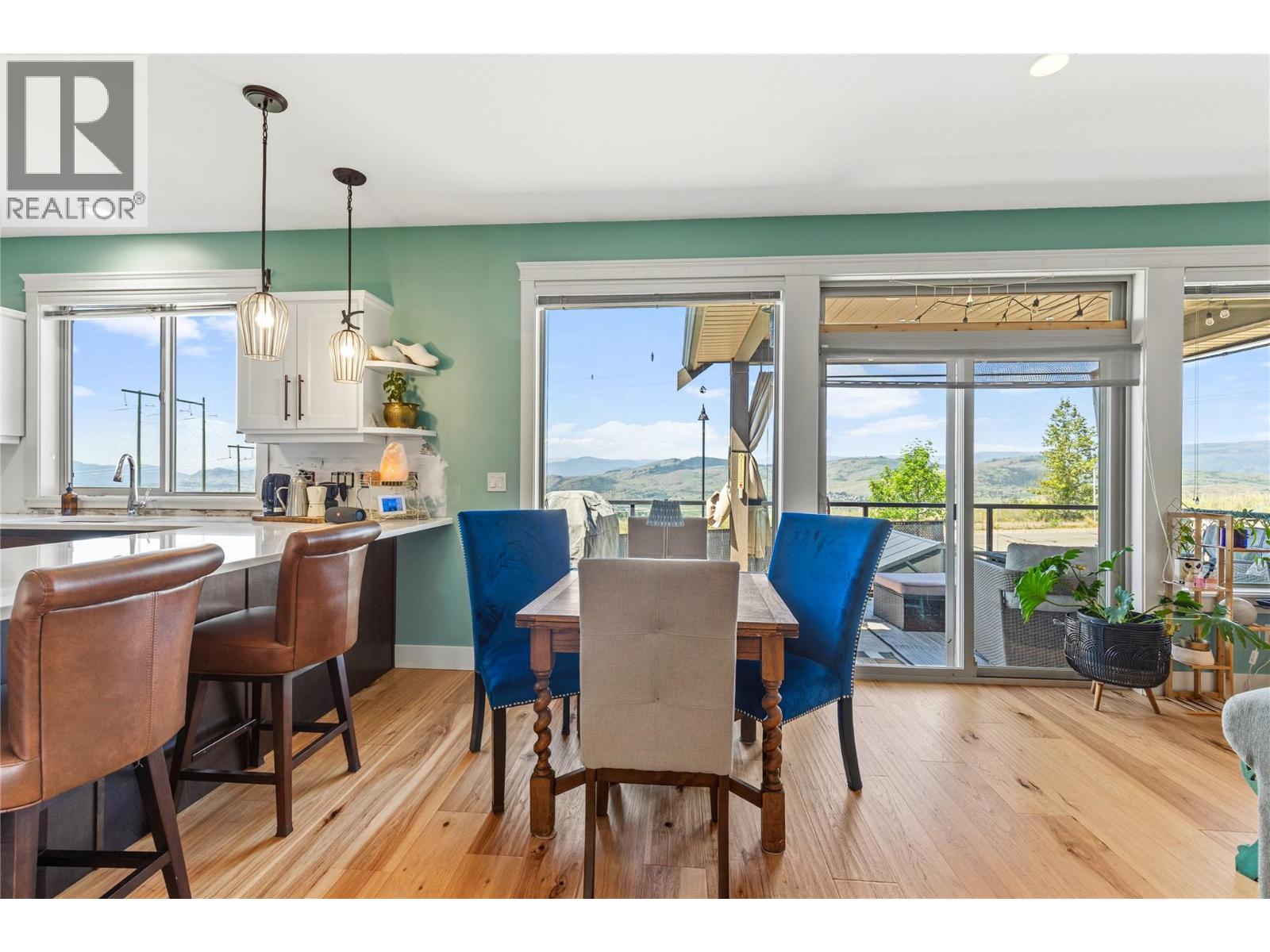 6552 Blackcomb Place, Vernon, British Columbia  V1B 4E1 - Photo 7 - 10389611