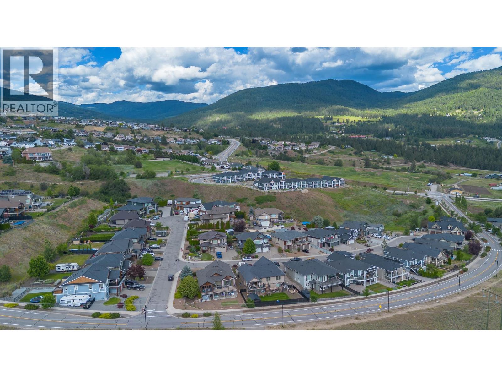 6552 Blackcomb Place, Vernon, British Columbia  V1B 4E1 - Photo 83 - 10389611
