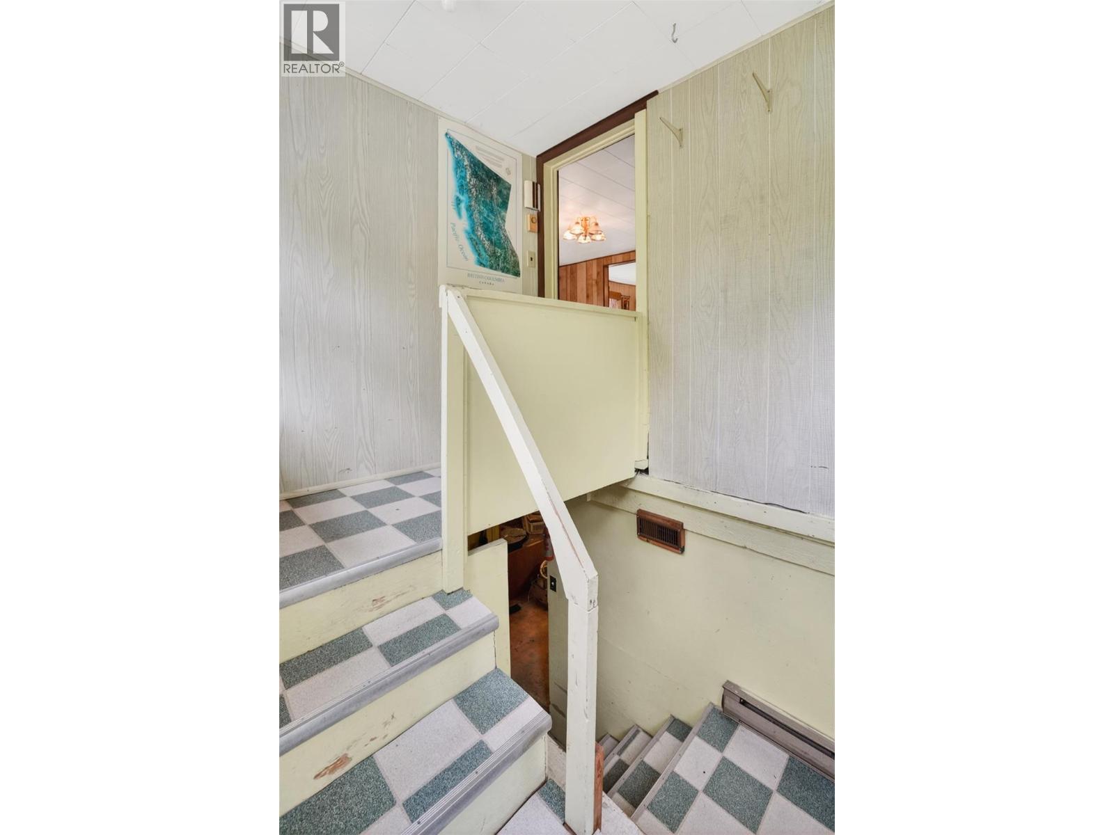 239 B Avenue, Kaslo, British Columbia  V0G 1M0 - Photo 34 - 10389251