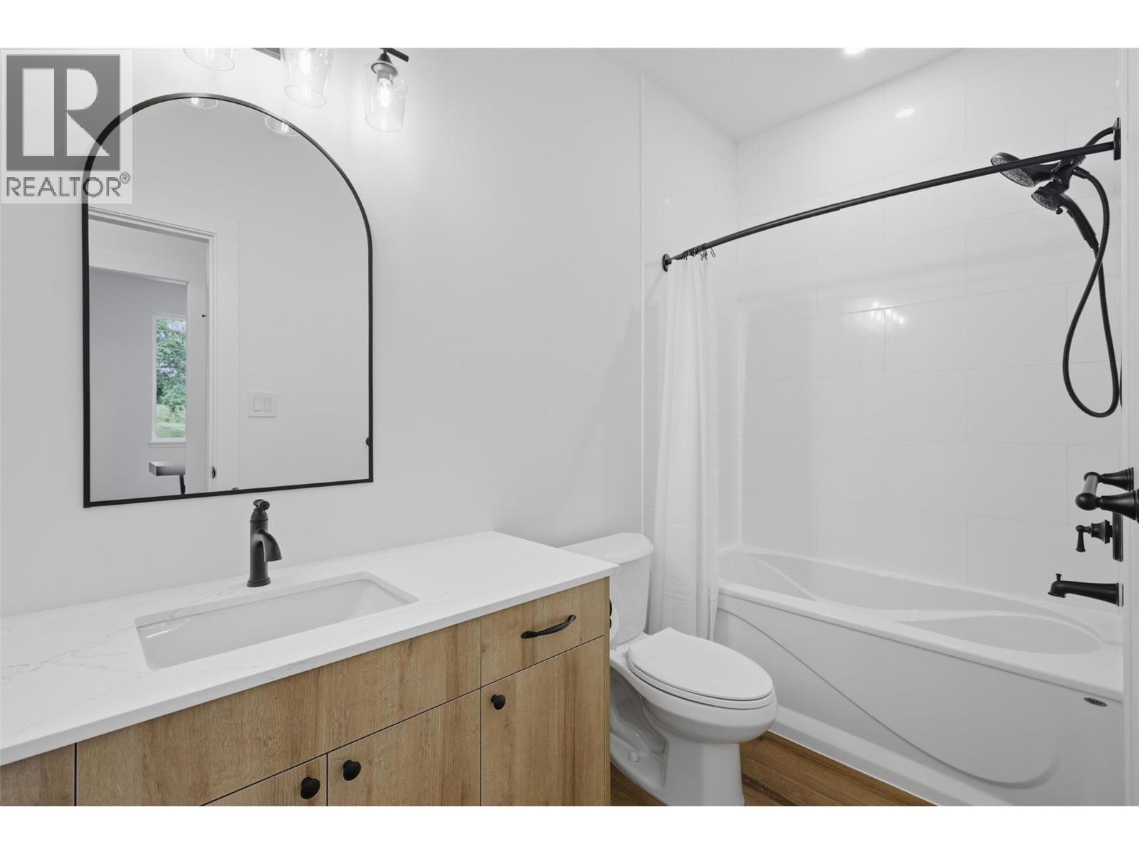 1832 Springhill Drive, Kamloops, British Columbia  V2E 1P9 - Photo 7 - 10389005