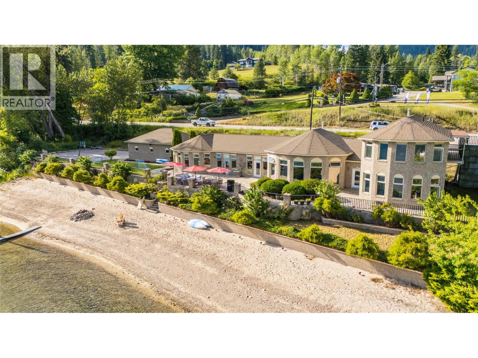 2614 3a Highway, Nelson, British Columbia  V1L 6K9 - Photo 4 - 10388636