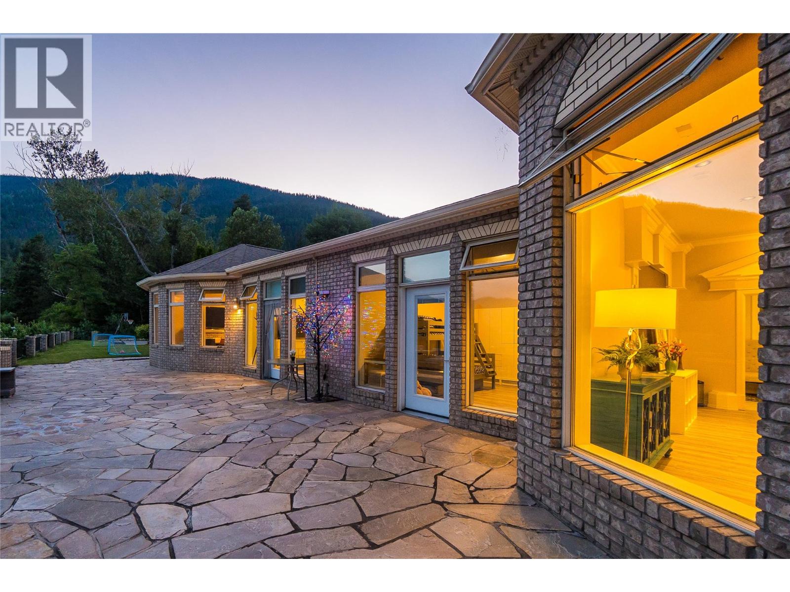 2614 3a Highway, Nelson, British Columbia  V1L 6K9 - Photo 58 - 10388636