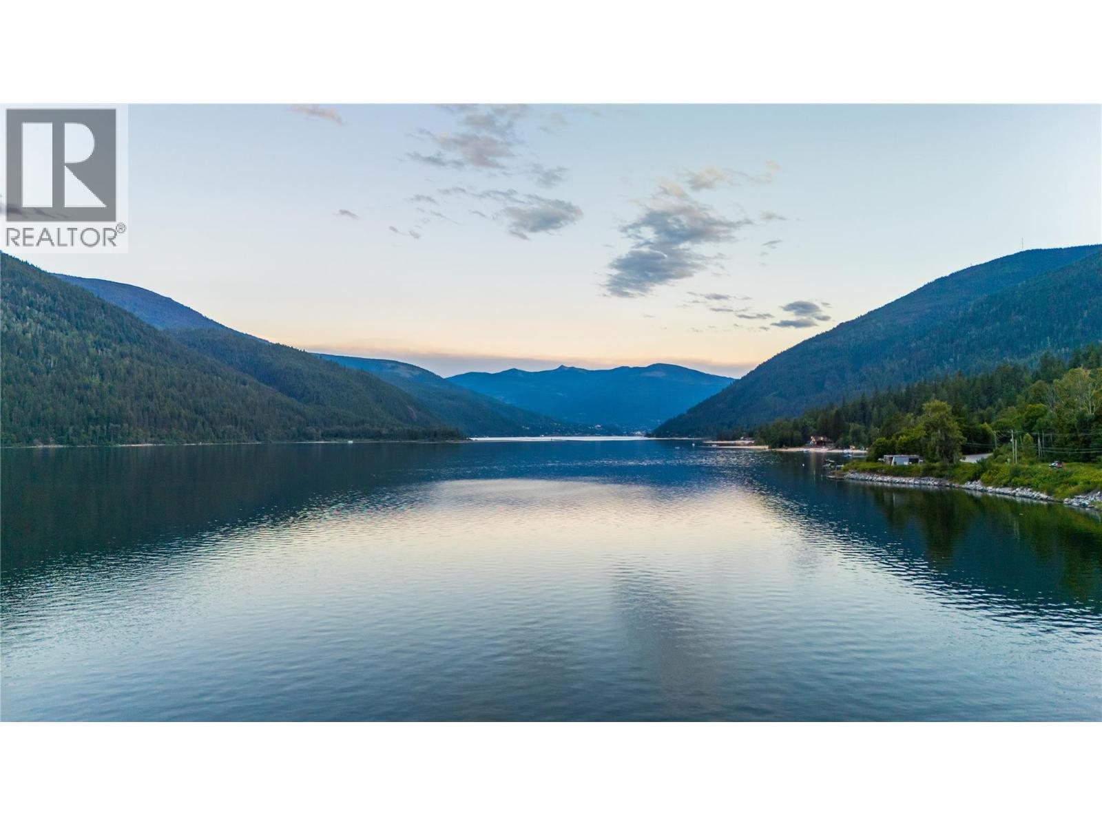 2614 3a Highway, Nelson, British Columbia  V1L 6K9 - Photo 6 - 10388636