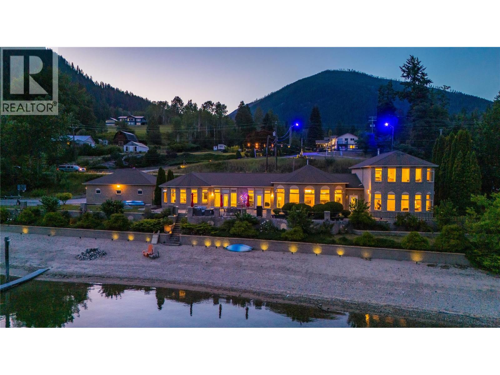 2614 3a Highway, Nelson, British Columbia  V1L 6K9 - Photo 7 - 10388636
