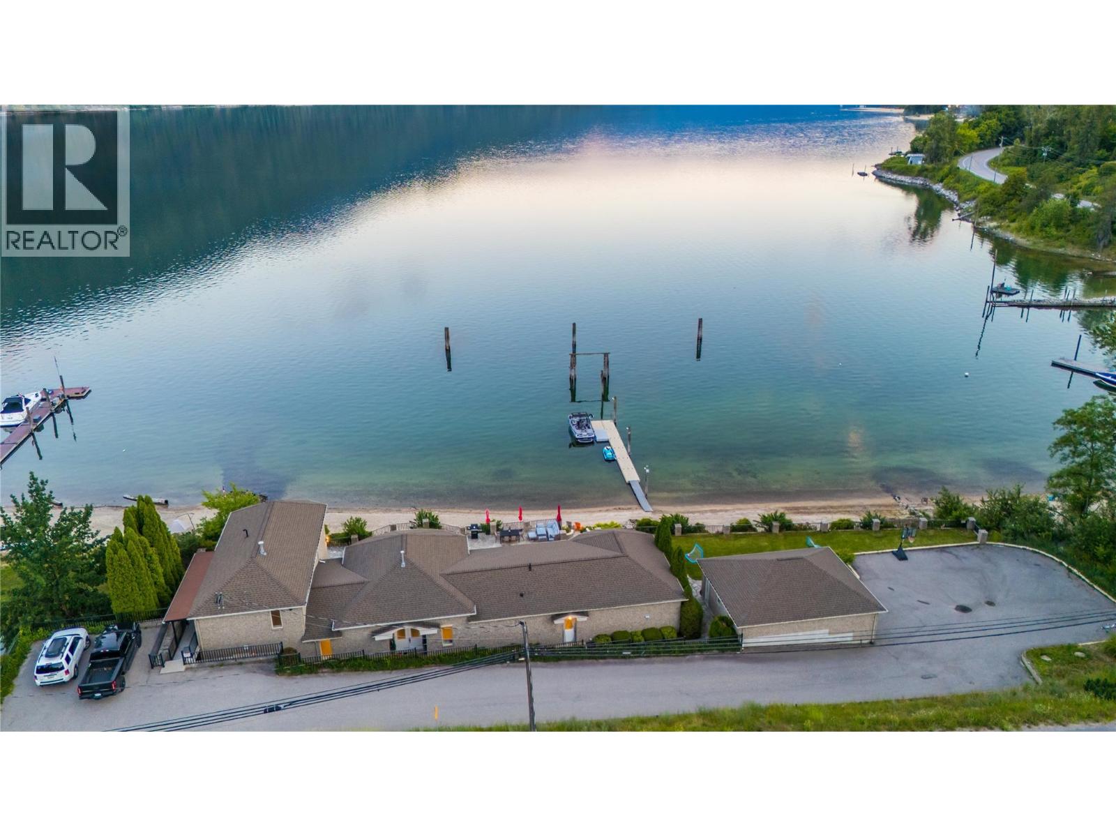 2614 3a Highway, Nelson, British Columbia  V1L 6K9 - Photo 8 - 10388636